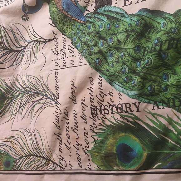 4 peacock placemats/Linens set/towels - Picture 4 of 4